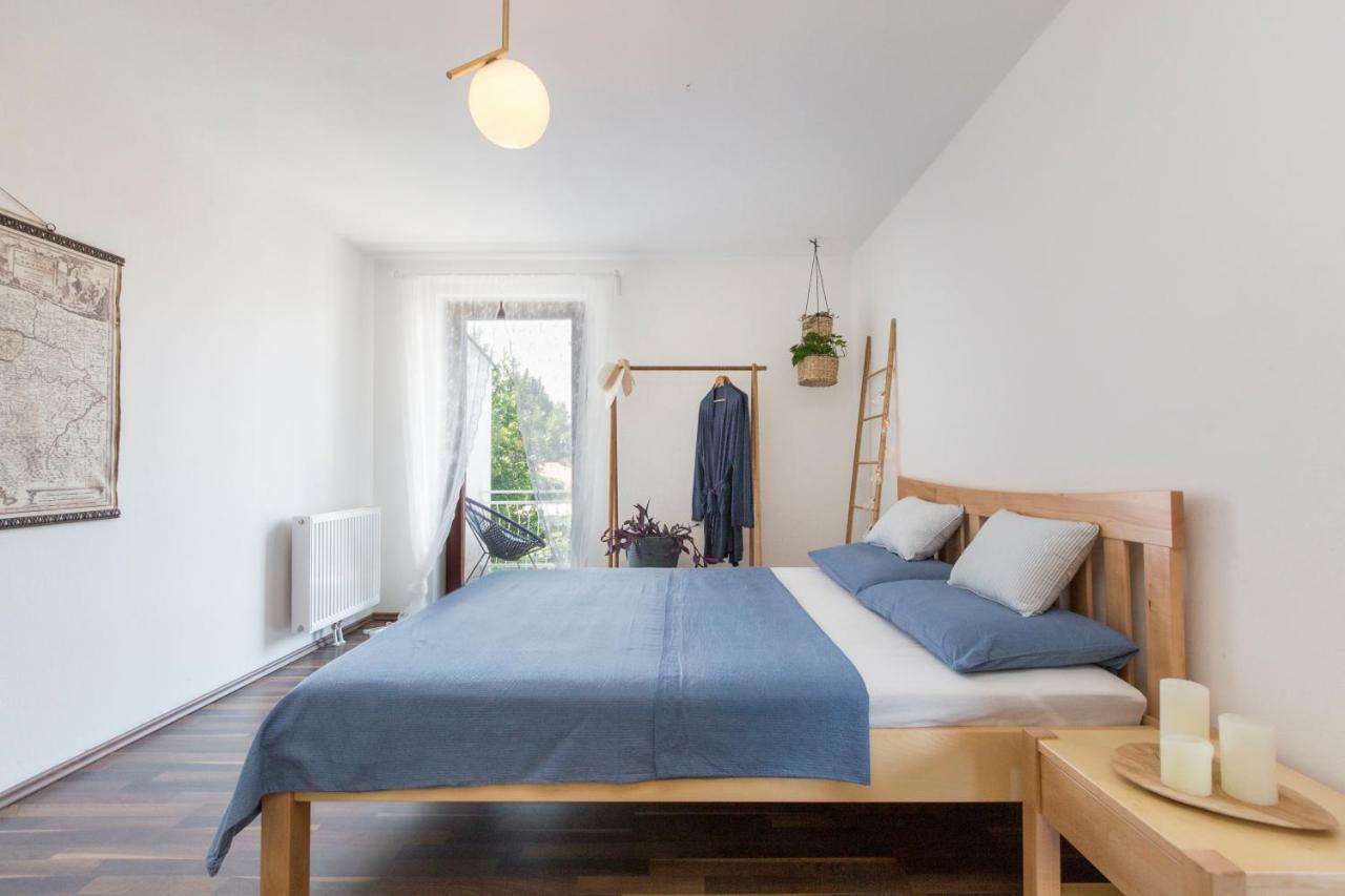 Casa Flora 3-Minutes' Walk From The Beach Novigrad  ภายนอก รูปภาพ